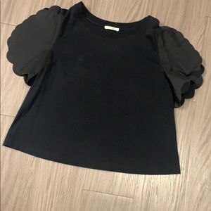 LIKE NEW! Chloe tee